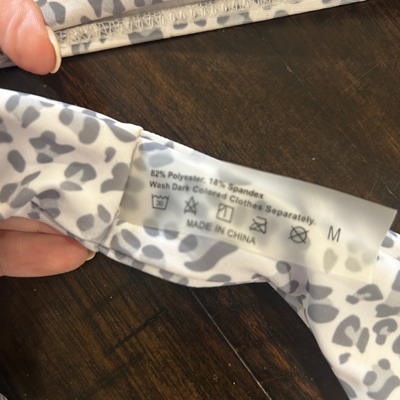 Gray & white Cheetah printed 2 piece matching bikini swimsuit w cheeky bottoms - Picture 9 of 11